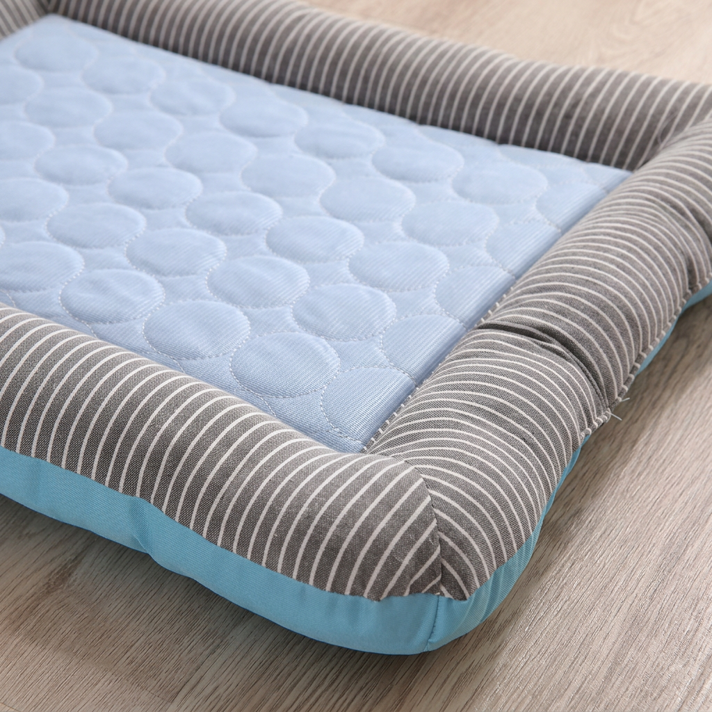 Plush Paws Co. Dual-Surface Cooling Pet Bed — Striped Border Large-Size Option