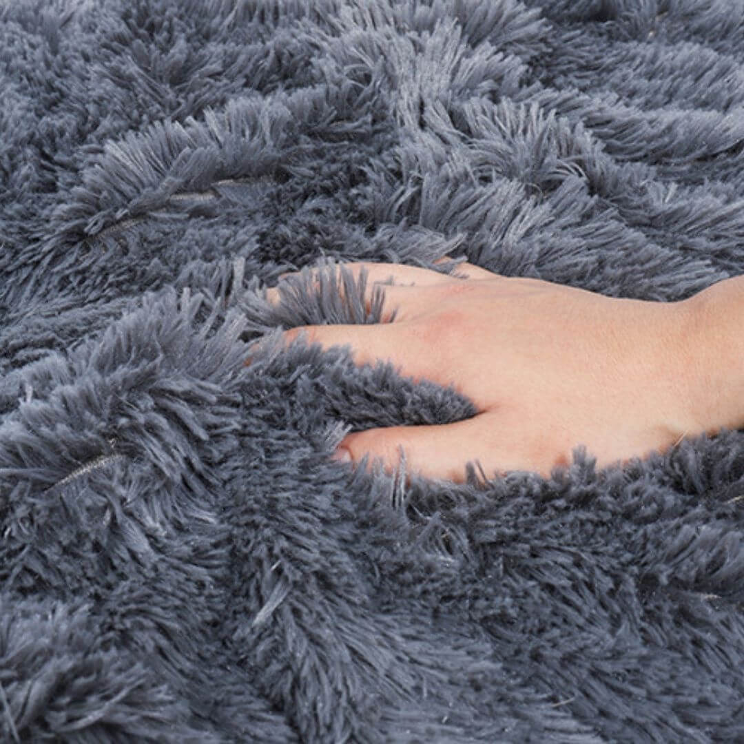 MrFluffyFriend™ - Anxiety Relieving Fluffy Pet Blanket 1