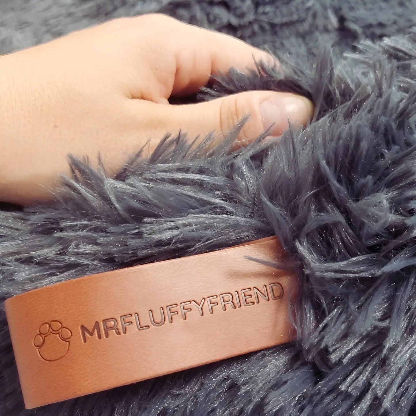 MrFluffyFriend™ - World's #1 Anxiety Relieving Dog Bed 6
